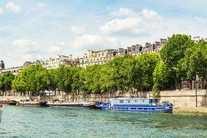 Croisière gastronomique sur la Seine.